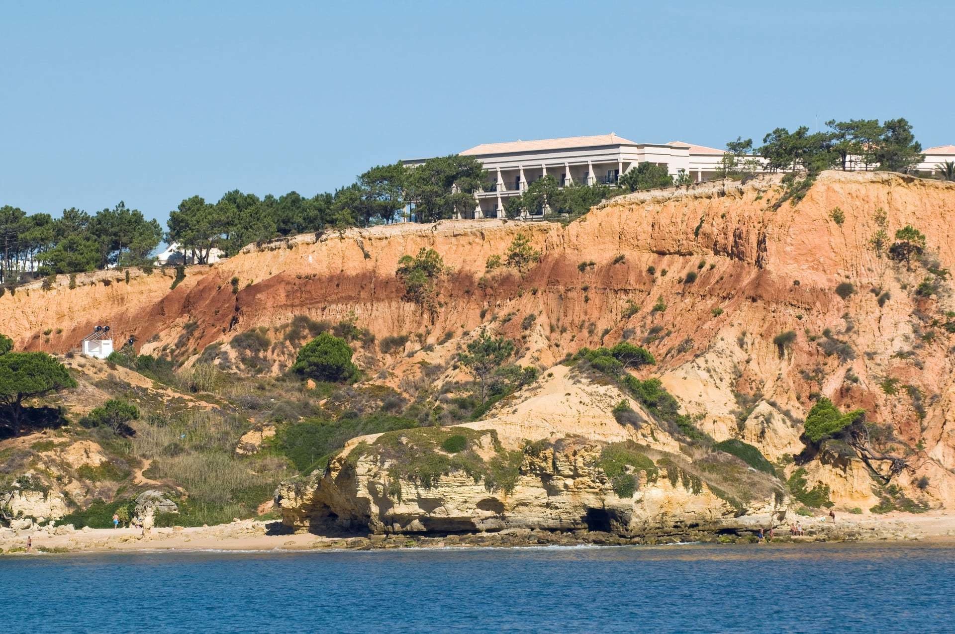 Hotels in Olhos de Agua