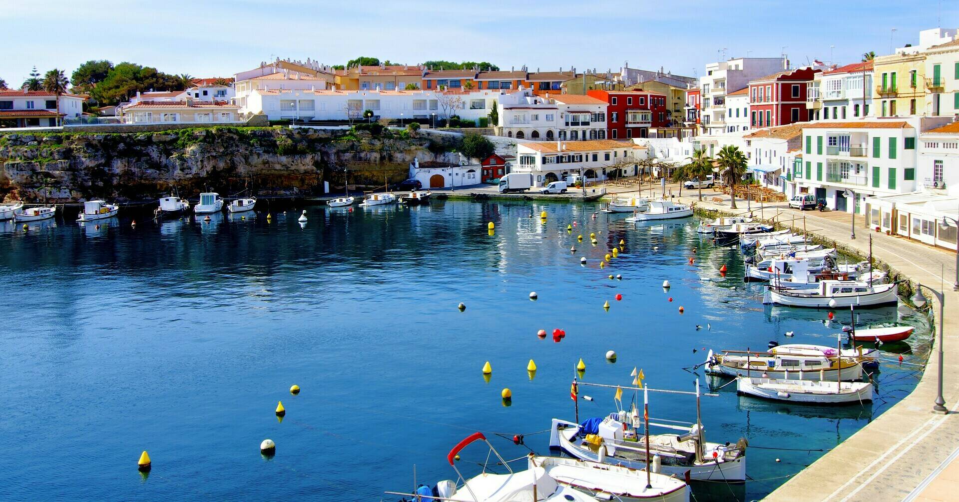 Hotels in Es Castell