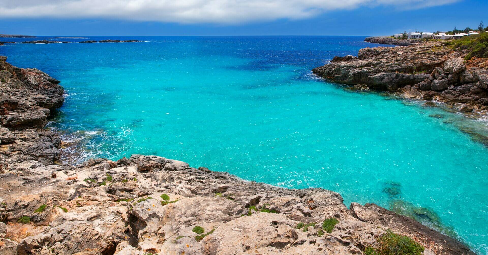 Hotels in Cala Blanca