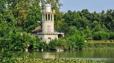 Versailles