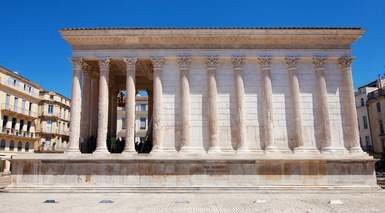 Nîmes