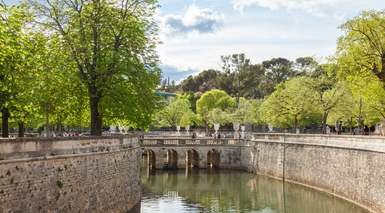 Nîmes