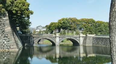 東京