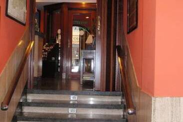 בית מלון כפרי Favila Oviedo