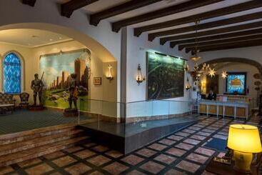 فندق Palacio Valderrabanos