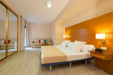 هتل Tryp Ciudad De Alicante