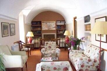 هتل Varinia Serena  Balneario De Alange