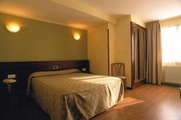 בית מלון כפרי Villa De Nava