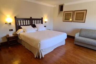 Parador De Gredos