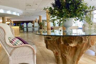 Aparthotel Miami Park