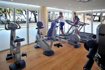 アパートホテル Grupotel Los Príncipes & Spa