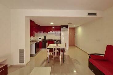 Hotel & Apartamentos Neptuno