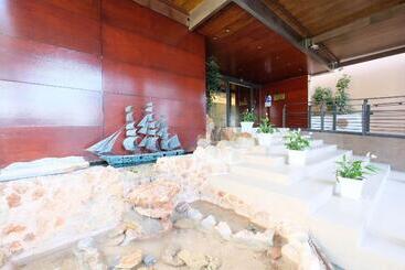 Azuline Hotel Bergantin