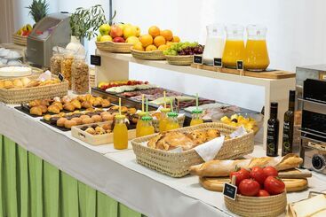 Отель Bonanova Park