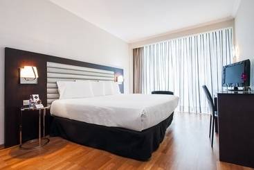 Отель Exe Cristal Palace