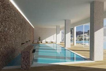 호텔 Fergus Style Cala Blanca Suites