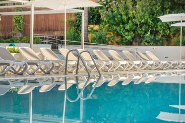 هتل Globales Panama - Adults Only