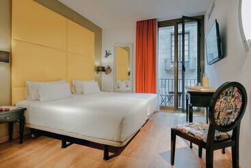 Отель Hesperia Barcelona Barri Gòtic