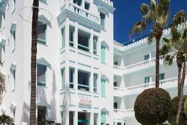 ホテル Mim Ibiza & Spa   Adults Only