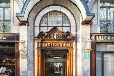 فندق Oriente Atiram