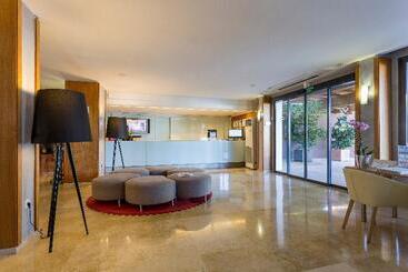 Palladium Hotel Cala Llonga - Adults Only