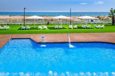 בית מלון כפרי Playafels