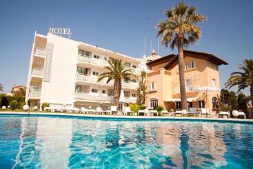 هتل Subur Maritim