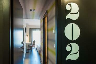 New Hotel Colon
