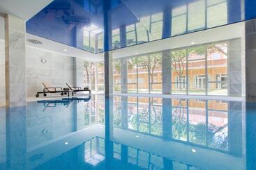 Hipotels Playa La Barrosa - Adults Only