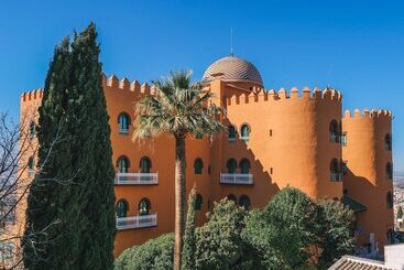 هتل Alhambra Palace
