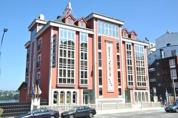 هتل Crunia I A Coruna