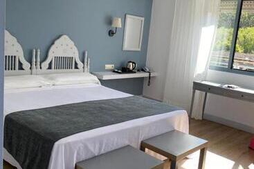 호텔 Meson De Sancho