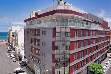 בית מלון כפרי Bull Astoria