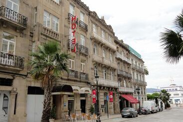 هتل Compostela Vigo