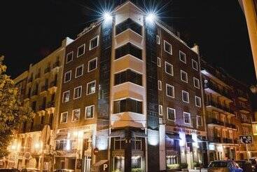 בית מלון כפרי Hrc