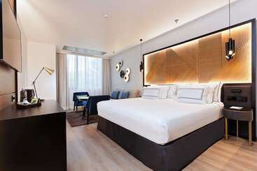 فندق Melia Avenida De America