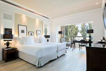 ホテル Melia Barajas