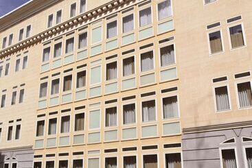 בית מלון כפרי NH Madrid Lagasca