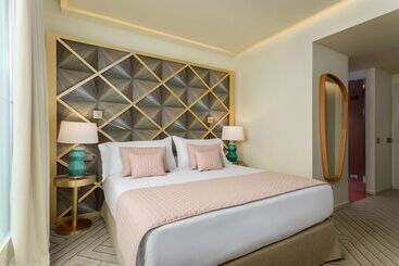 فندق Room Mate Macarena – Gran Via