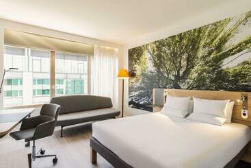 Novotel Campo De Las Naciones