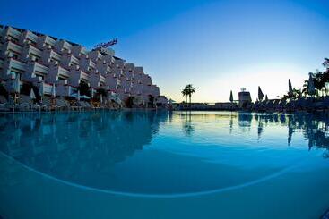 Alexandre Hotel Gala