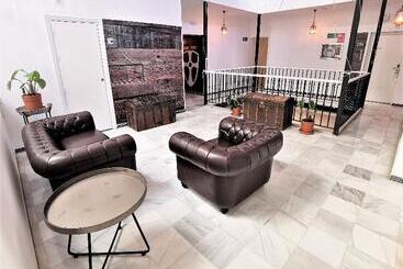 مسافرخانه Casual Don Juan Tenorio