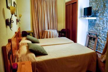 בית מלון כפרי Esther