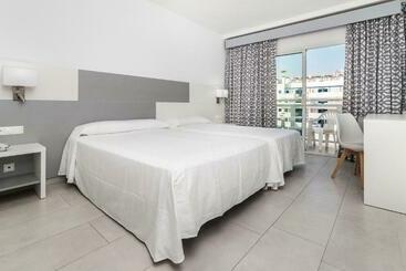 Hotel Globales Los Patos Park