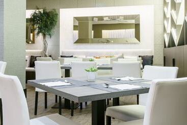 בית מלון כפרי Ilunion Bilbao