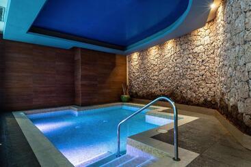 בית מלון כפרי Landmar Costa Los Gigantes Family Resort