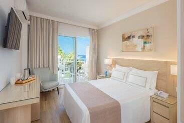 Отель Las Arenas, Affiliated by Melia