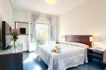 هتل Madrid De Sevilla