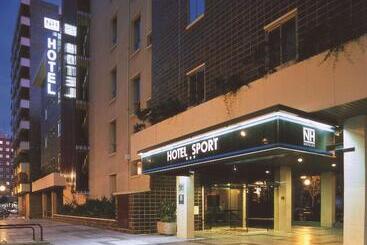 هتل NH Sport