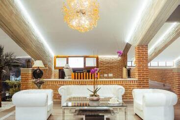 فندق Resort El Montico